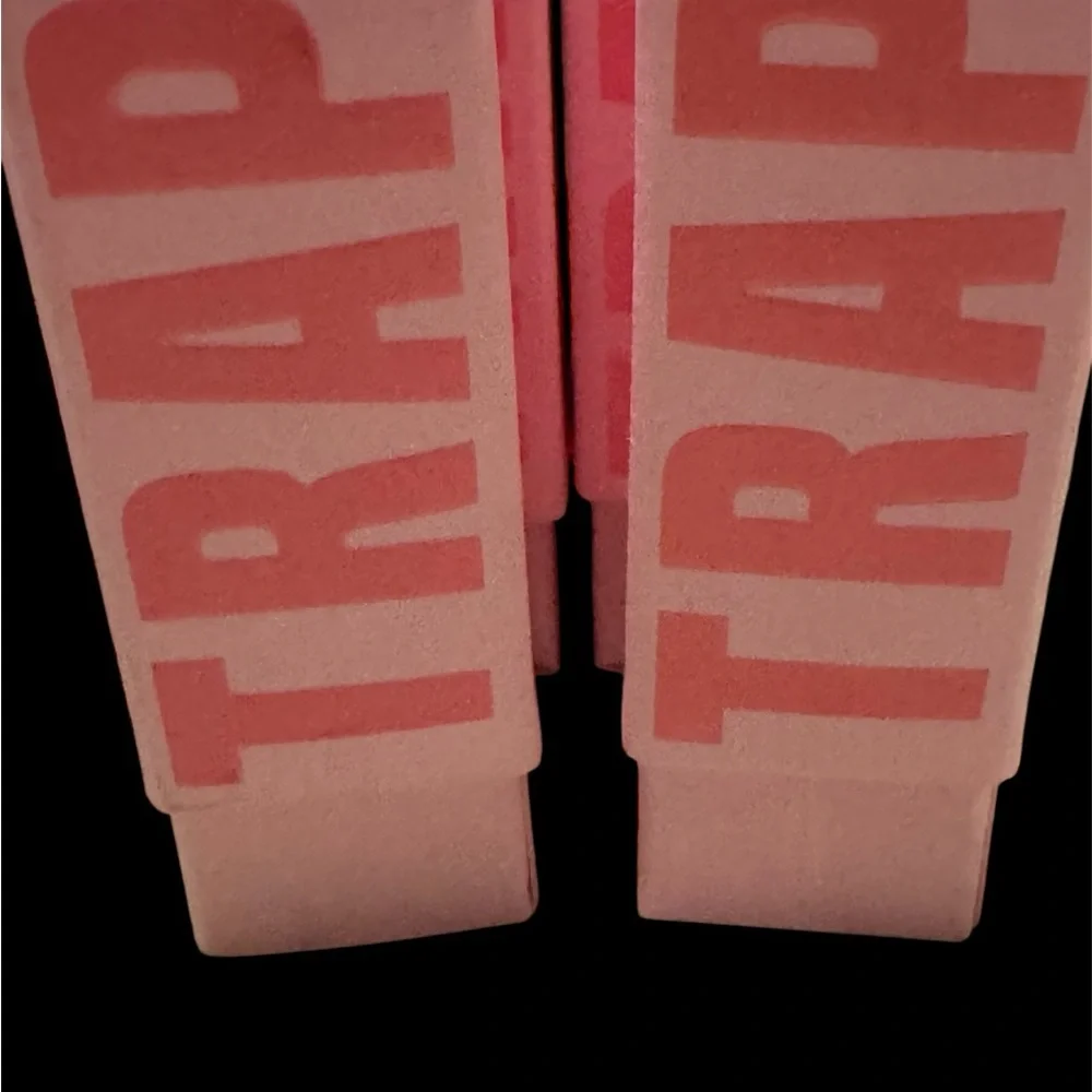 Jeffrey Star Cosmetics Velvet Trap lipstick - Picture 3 of 4